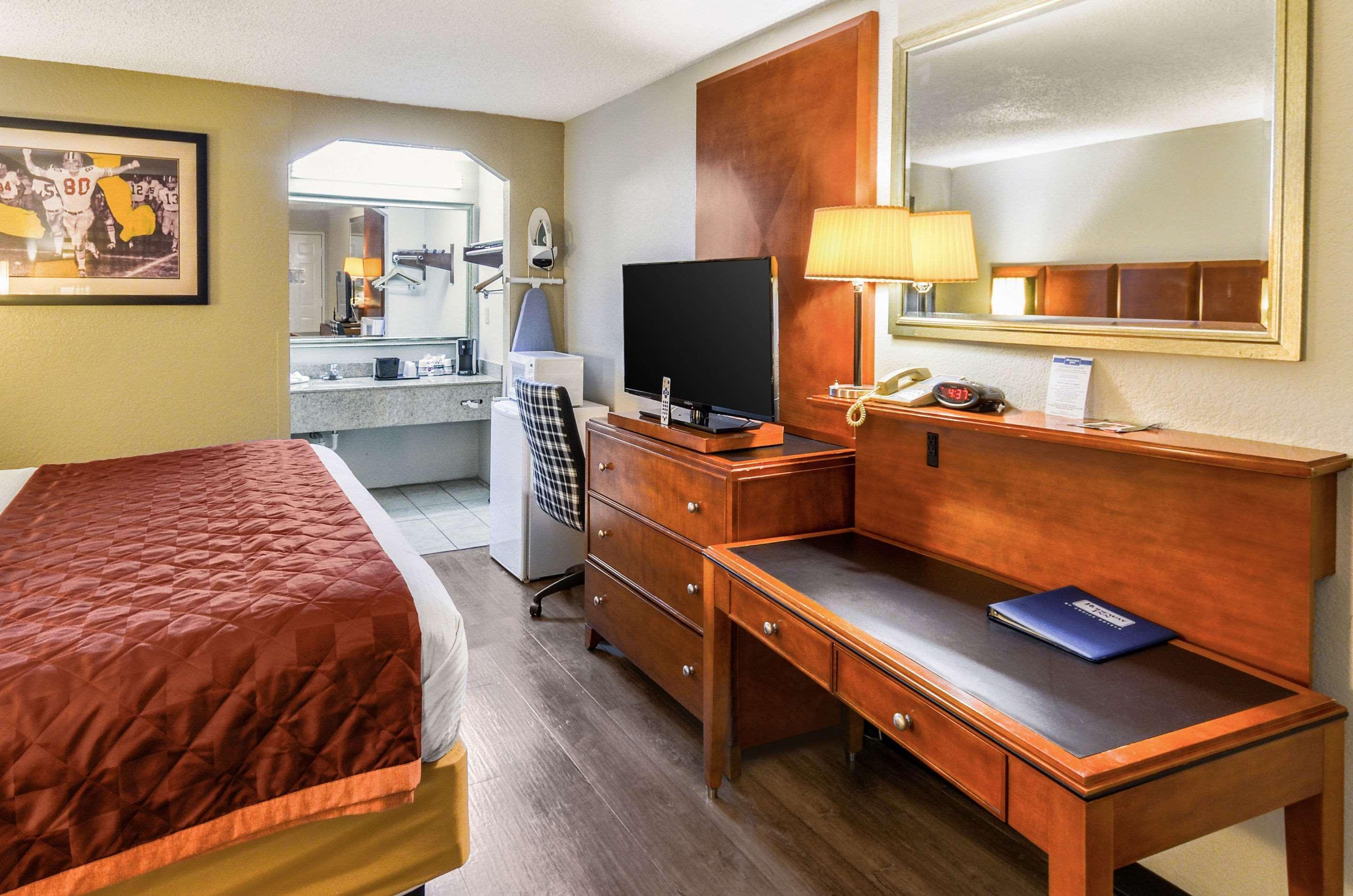 Rodeway Inn North Charleston - Ashley Phosphate Extérieur photo